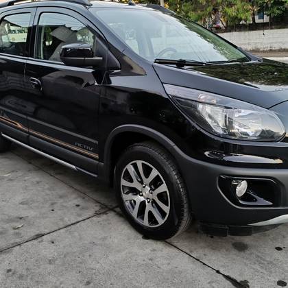 CHEVROLET SPIN 1.8 ACTIV 8V FLEX 4P AUTOMÁTICO CHEVROLET SPIN 1.8 ACTIV 8V FLEX 4P AUTOMÁTICO